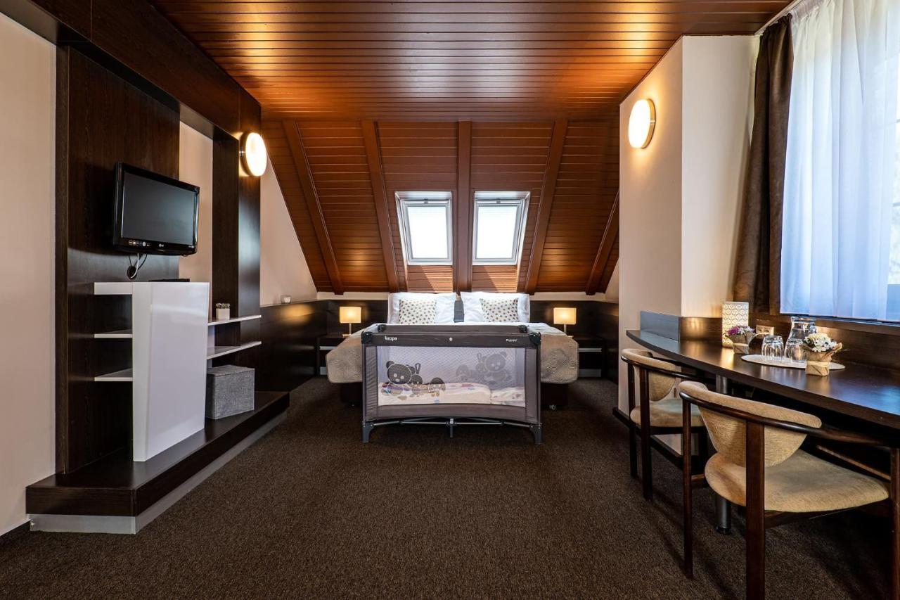 Wellness Hotel Pod Kycmolem Horní Lomná Bagian luar foto