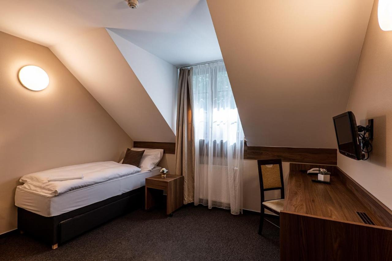 Wellness Hotel Pod Kycmolem Horní Lomná Bagian luar foto